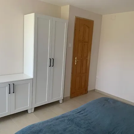 Rondine Vendeghaz Tilaj Guest house
